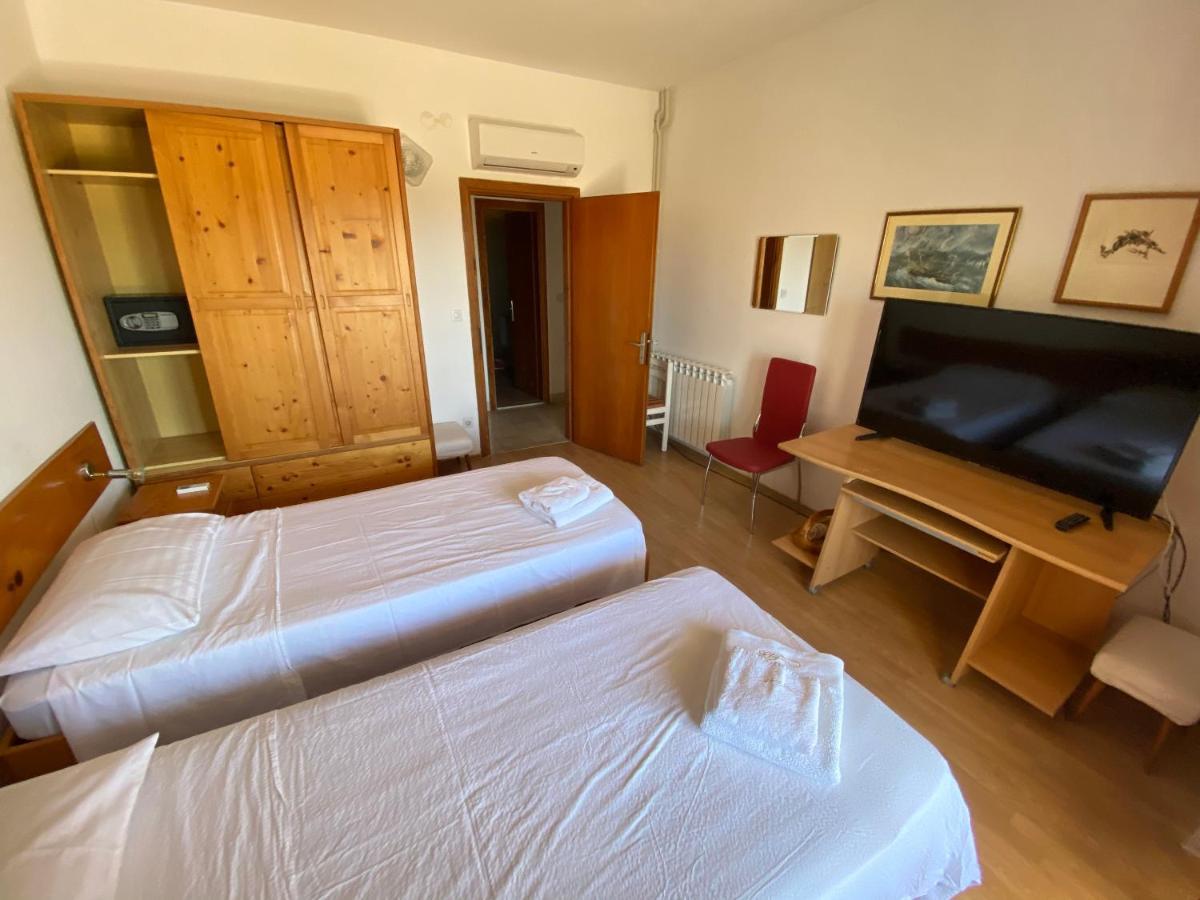 Fio'S Hotell Hvar Town Exteriör bild