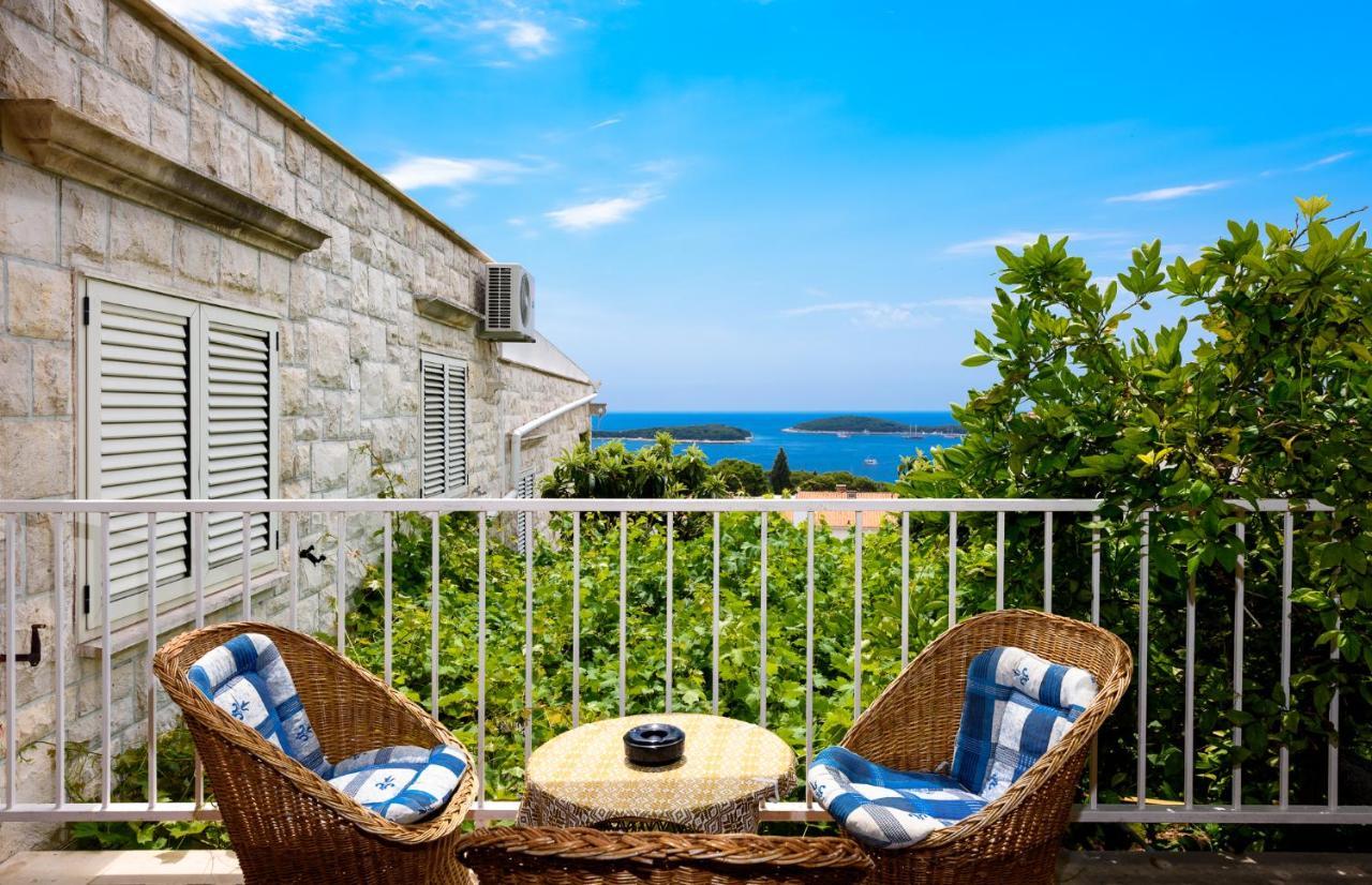 Fio'S Hotell Hvar Town Exteriör bild