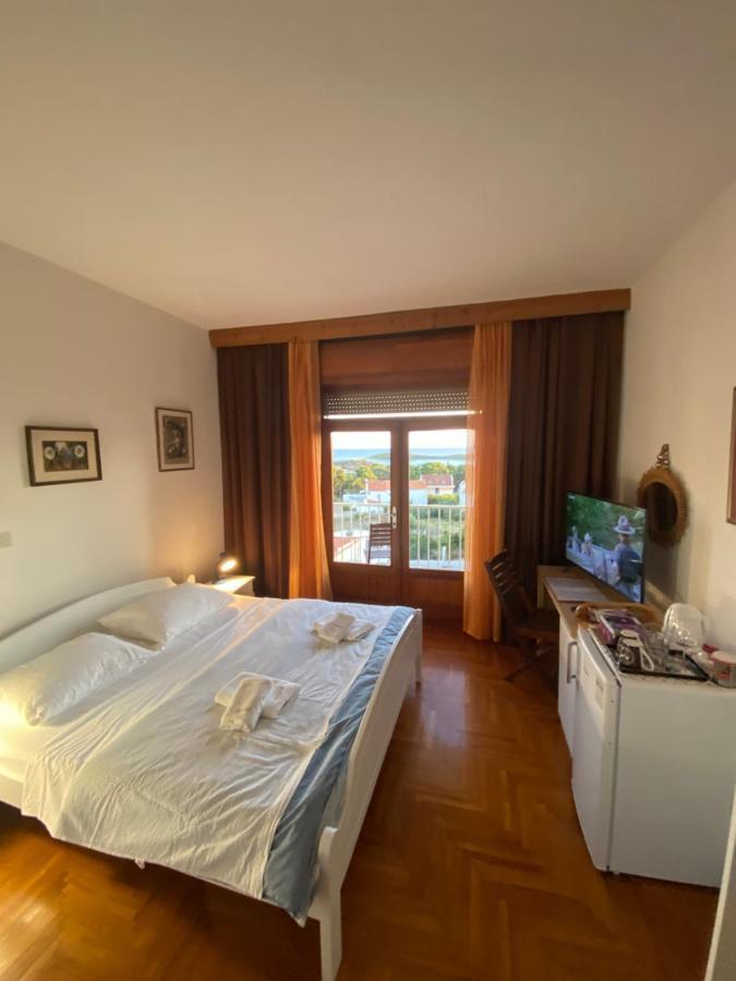Fio'S Hotell Hvar Town Exteriör bild